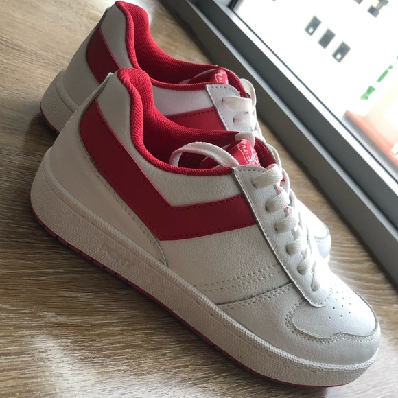 Shoes - Picture 2 of 3